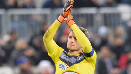 Sunderland Ready to Bring in French International Keeper as Replacement for Jordan Pickford