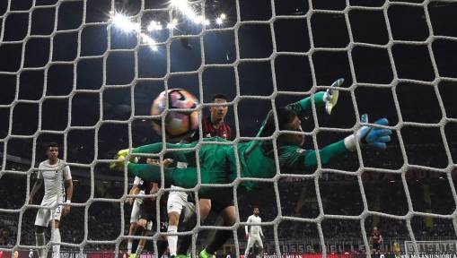 Arsenal Stopper Reportedly Agrees to Join Italian Side Napoli After Recent Stint in Rome