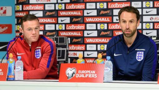 Southgate Warns Rooney That a Move to China or States Would Harm His England Chances