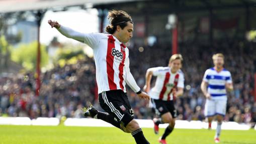 Premier League Trio Set to Battle it Out This Summer Over Highly-Rated Championship Forward