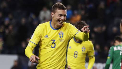 Lindelof Arrives for Man Utd Medical as Club Prepares to Sell England Star for Just £15m