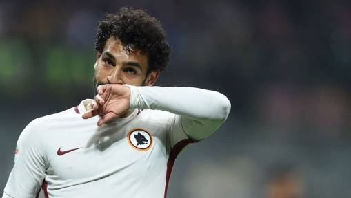 Mo Salah Finally Set to Undergo Medical on Wednesday as Flight to England Is Seemingly Confirmed