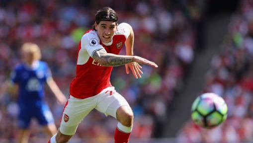 Juventus and Barcelona Line Up Big Offers for Arsenal Full Back as Speculation Over Future Continues