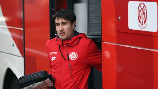 Forgotten Stoke Attacker to Seek Crunch Talks With Mark Hughes to Determine Future Once and for All