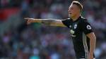 Manchester United and Phil Jones in contract negotiations - sources
