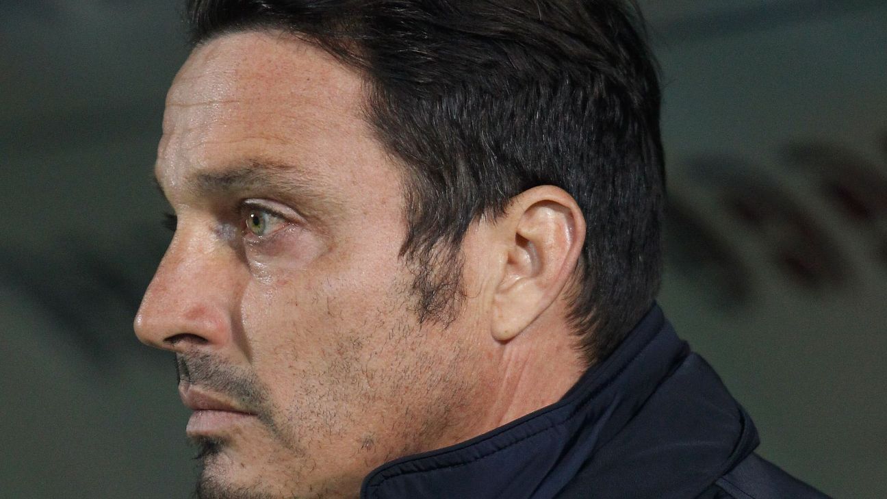 Udinese sack manager Luigi Delneri and hire Massimo Oddo to replace him