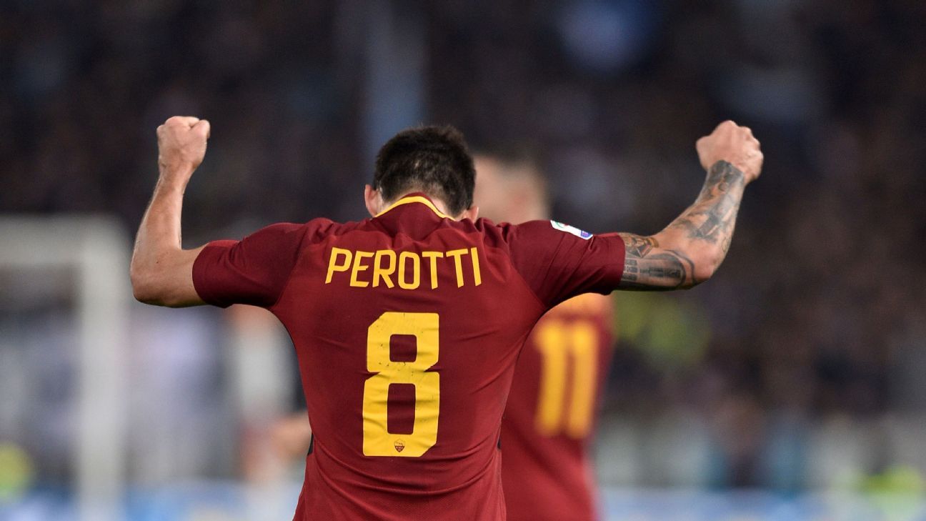 Diego Perotti signs new contract with Roma until 2021