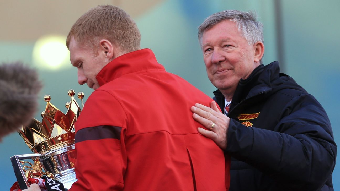 Sir Alex Ferguson hails 'perfect player' Paul Scholes in video message for Man United tribute