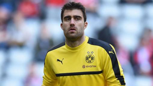 Arsenal and Chelsea Both Express Summer Interest in Dortmund's Greek Star Sokratis