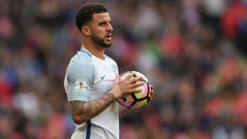 England Full-Back Legend Advises Kyle Walker to Stay at Spurs Amid Talks of £40m Man City Move