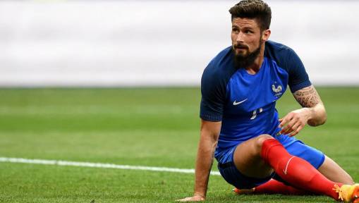 Olivier Giroud Set to Stay at Arsenal After Lyon President Reportedly Gives Up Chase