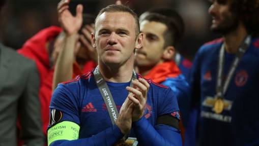 Man Utd Star Wayne Rooney to Hold Talks Over Future on US Tour as Everton Emerge as Potential Buyer