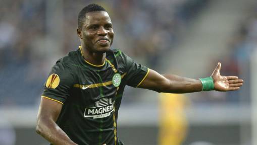 PHOTO: West Ham Target Mubarak Wakaso Spotted Wearing Hammers Shirt in Ghana