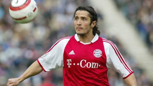 Former Bayern Munich Full-Back Bixente Lizarazu Reveals How Close He Came to Man Utd Move