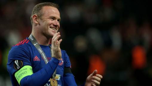 VIDEO: Rooney Can't Keep it in Any Longer & Admits He's Been Wearing Everton Pyjamas for Years