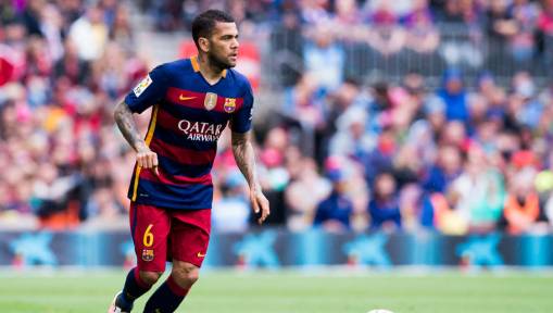 Dani Alves Rubbishes 'Liar' Barcelona President's Comments Over the Brazilian's Camp Nou Departure