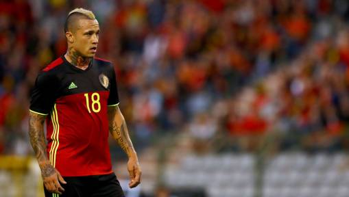 Roma Star Radja Nainggolan Has Chelsea and Man Utd on Alert After Teasing Social Media Comments