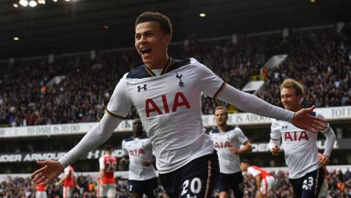 Barca Superstar Duo Reportedly Tell Club's Hierarchy to 'Break the Bank' for Tottenham Ace