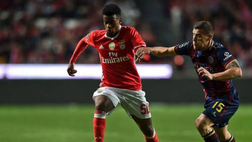 Barcelona Reportedly Lodge €30m Bid to Sign Star Benfica Defender With Officials Present in Lisbon
