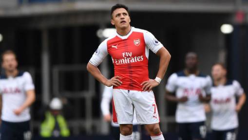 Alexis Sanchez Outright Blanked His Teammate When Asked if He'll Stay at Arsenal Next Season