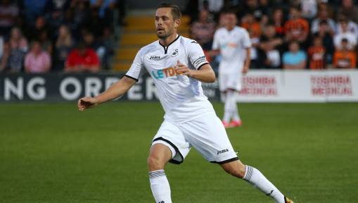 Swansea Warn Everton Over 'Tapping-Up' of Attacking Midfielder Gylfi Sigurdsson