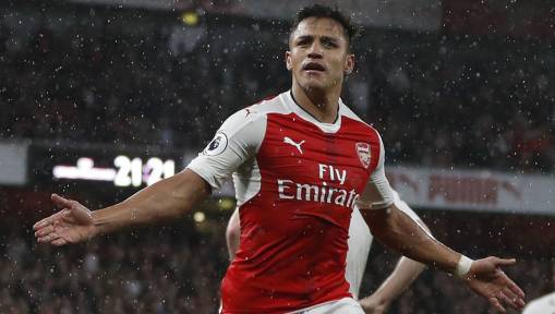 PSG Speak With Alexis Sanchez's Agent Amid Hopes of Pushing Through a Deal for Arsenal Star