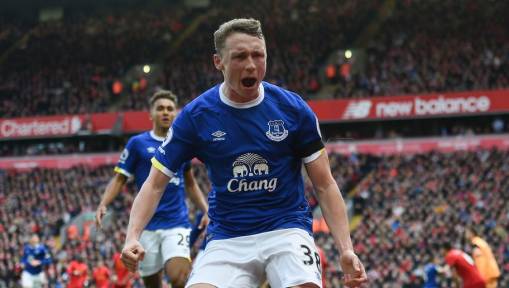 Everton Defender Secures Loan Move to Leeds United After Koeman Spends Big