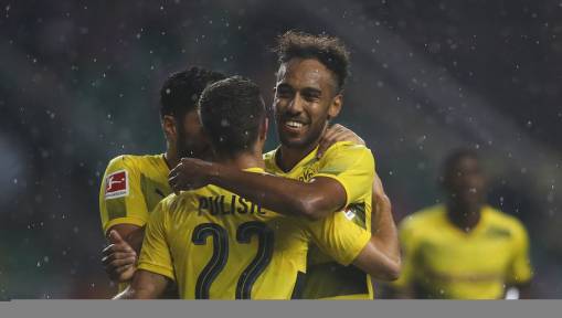 Borussia Dortmund Sporting Director Rubbishes Claims of a January Move to China for Aubameyang