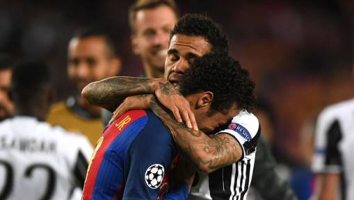Report Claims Alves Moved to PSG Instead of Man City Because Neymar Said He Would Join Him There