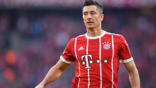 Bayern Munich Star Robert Lewandowski Will 'Try Everything' to Move to Real Madrid Next Summer