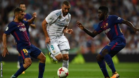 Karim Benzema: Real Madrid striker extends contract to 2021