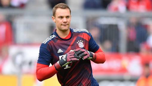 Bayern Lose Manuel Neuer Until January 2018 After Operation on Fractured Metatarsal