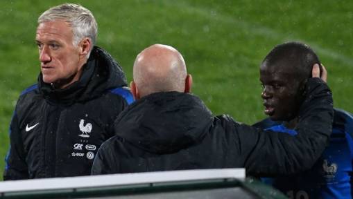 Chelsea Fans Despair on Social Media as N'Golo Kante Limps Out of France Game With Hamstring Issue