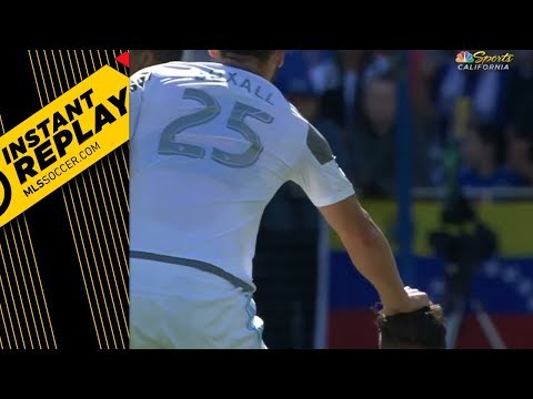 Hair Pulling: Automatic red card?