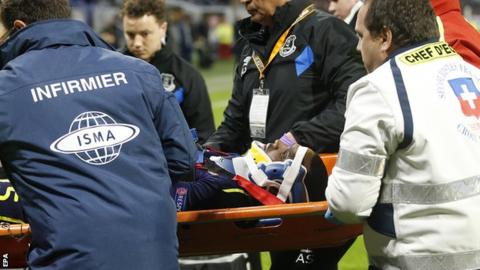 Everton's Martina released from hospital