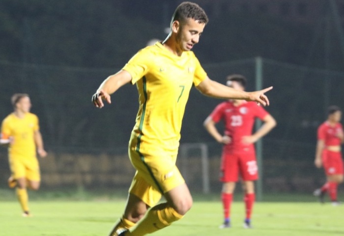 Australia set early pace in Group J