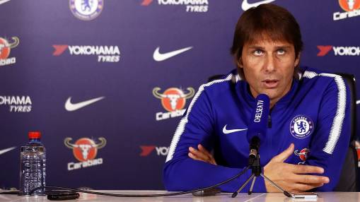 Mourinho won't meet Man United fans
