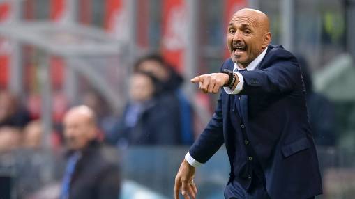 Juventus survive scare to beat Benevento; Napoli held at Chievo