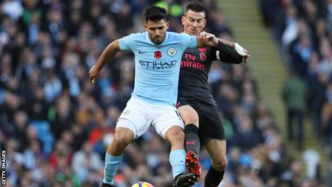 Aguero 'perfect' after midweek dizzy spell