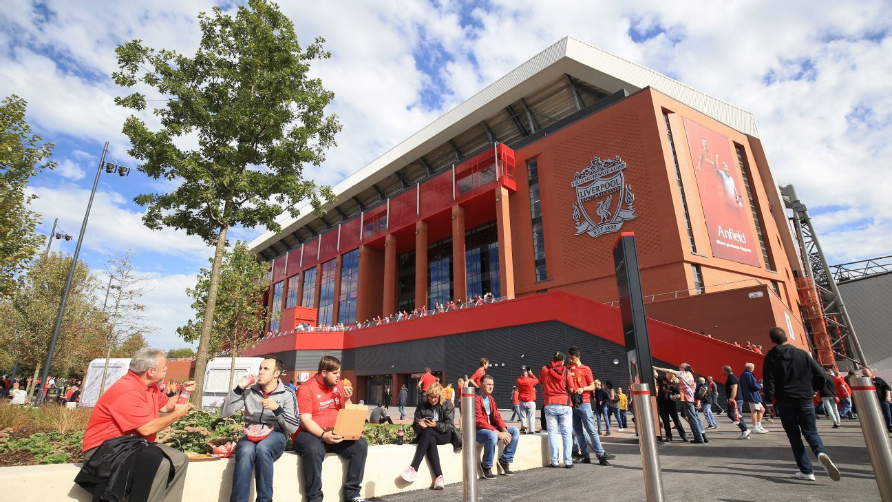 Mohamed Salah simply unstoppable as Liverpool cruise past Southampton