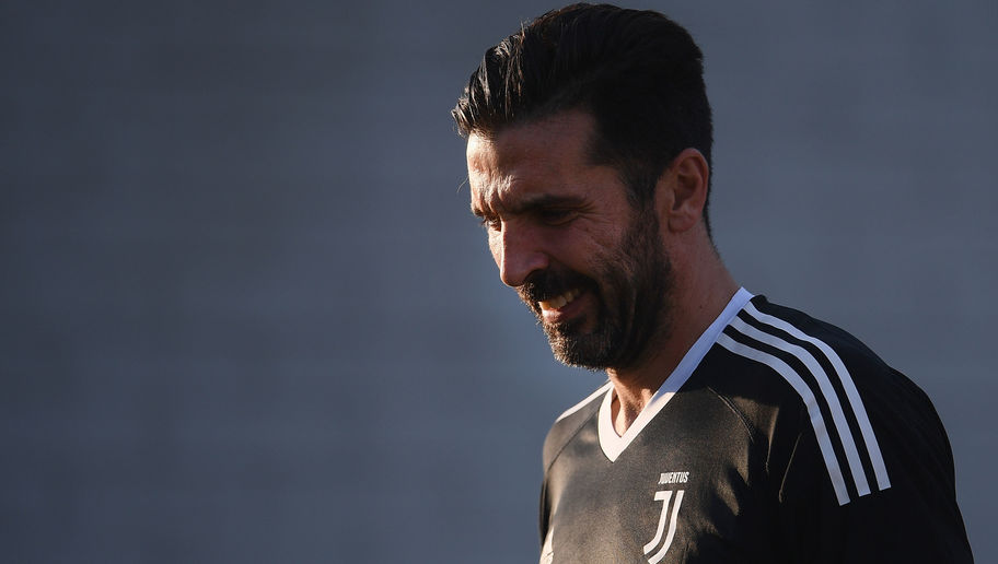 Juventus & Italy Legend Buffon Promises to Swap Shirts With Barcelona Player: 'It's Waiting for You'