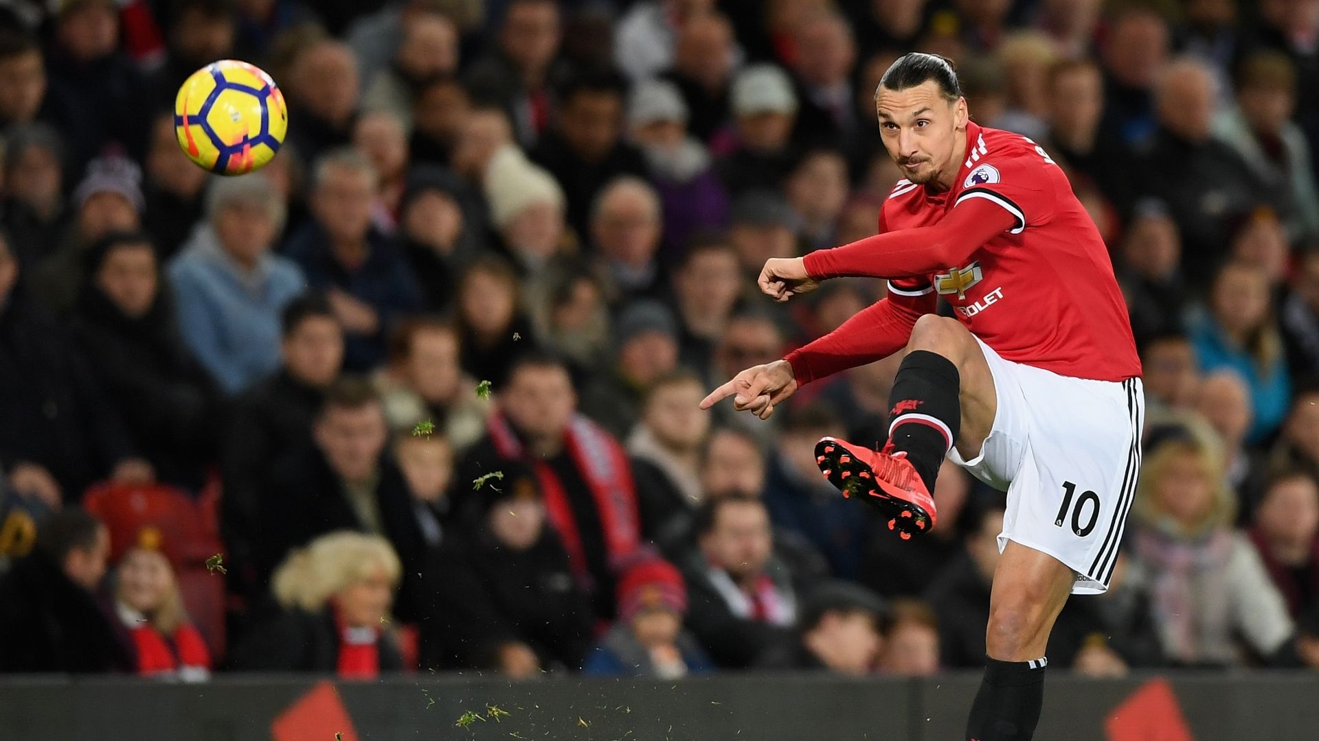 Trending: Blind not to blame - Mourinho