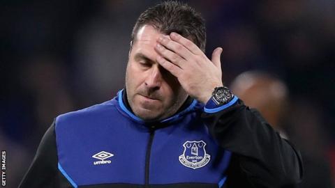 'Everton loss leaves a bad taste in the mouth' - Unsworth on 'unacceptable capitulation'