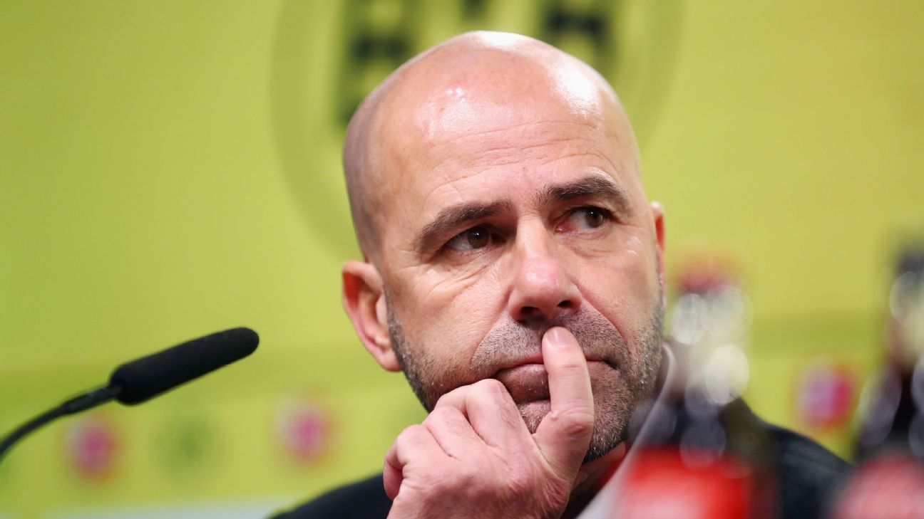 Dortmund boss Peter Bosz on Schalke capitulation: 'That cannot happen'