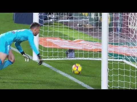 Lionel Messi Disallowed Goal - Valencia vs Barcelona 0-0 - La Liga 26/11/2017 HD