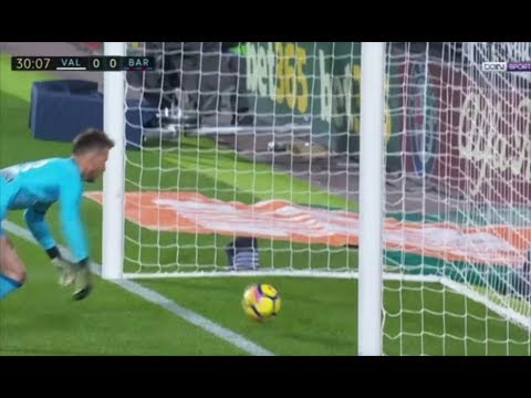 Lionel Messi unbelievable wrongly disallowed goal vs Valencia !