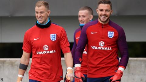 England should pick Butland ahead of 'terrible' Hart - Banks