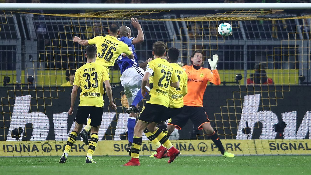 Tactical issues during winless streak threaten a Dortmund bounce-back