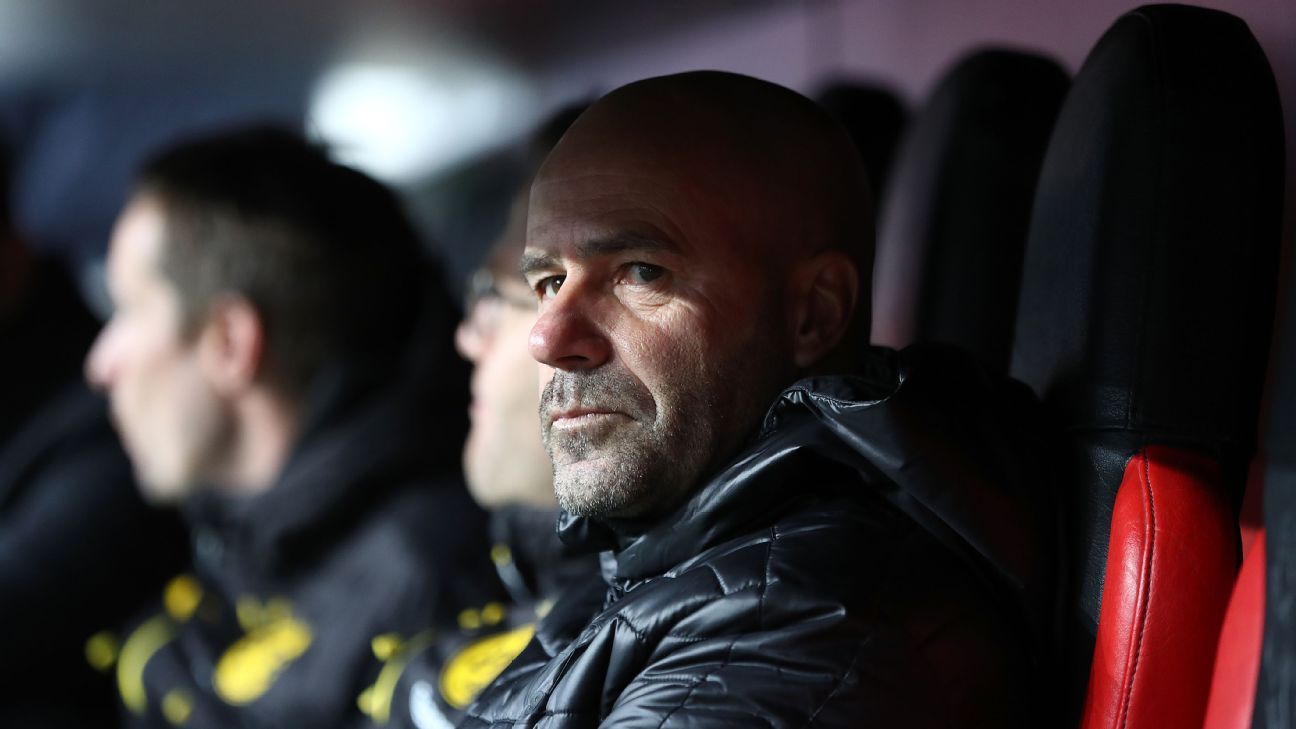 Peter Bosz backed as Dortmund coach as Philipp, Castro injured in draw