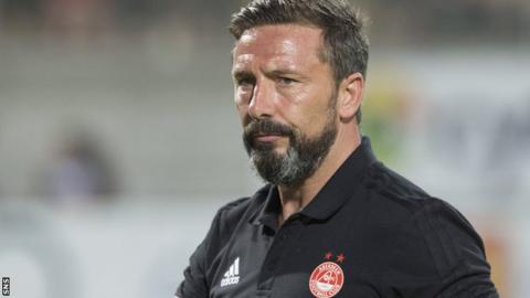 Rangers target McInnes stays at Aberdeen